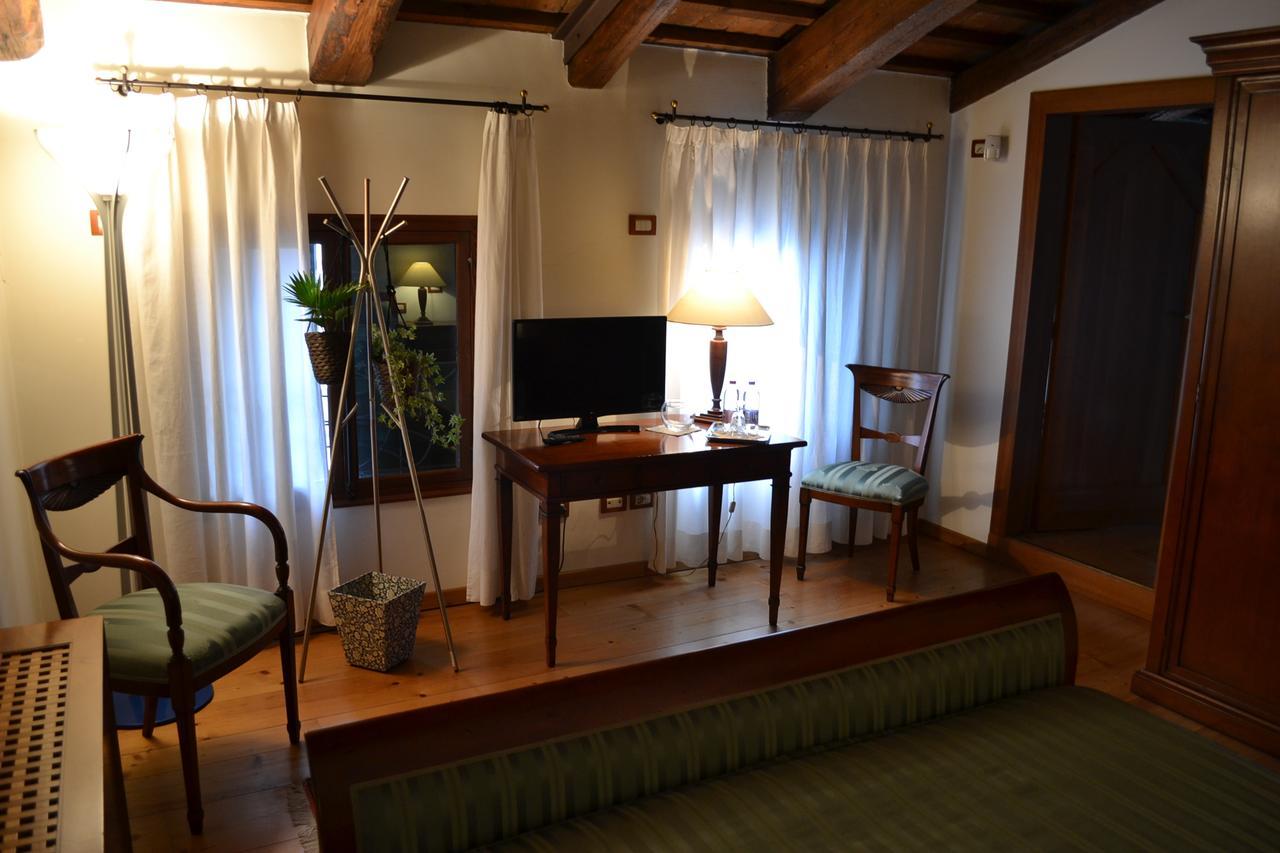 Palazzo Bortolan Hotel Treviso Buitenkant foto